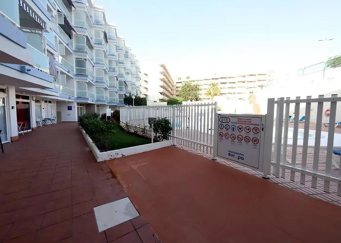 Confortevole Apartman