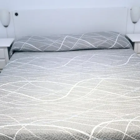 Confortevole * 普拉亚戴尔雷安格莱斯