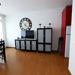 Confortevole شقة